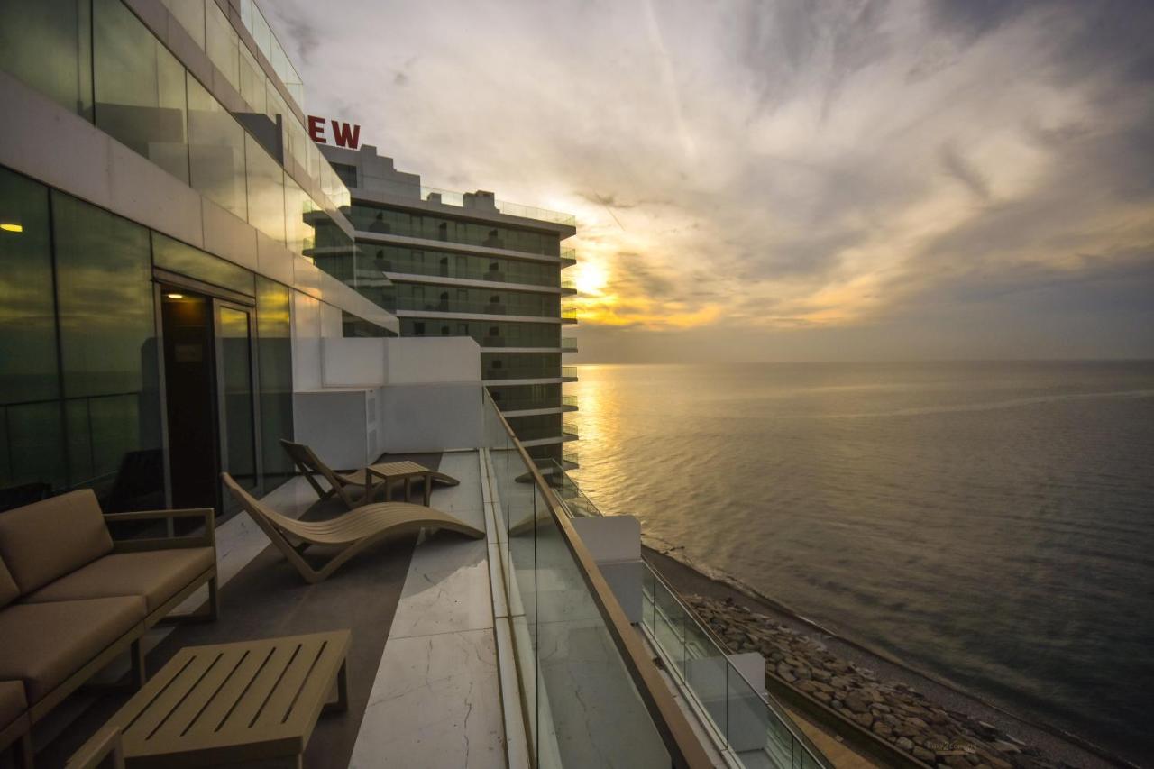Отель Batumi View Luxury Экстерьер фото
