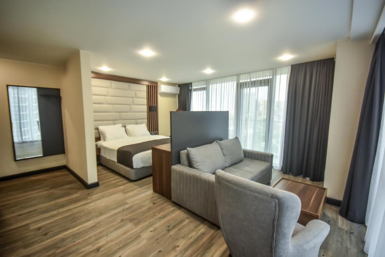 Отель Batumi View Luxury Экстерьер фото