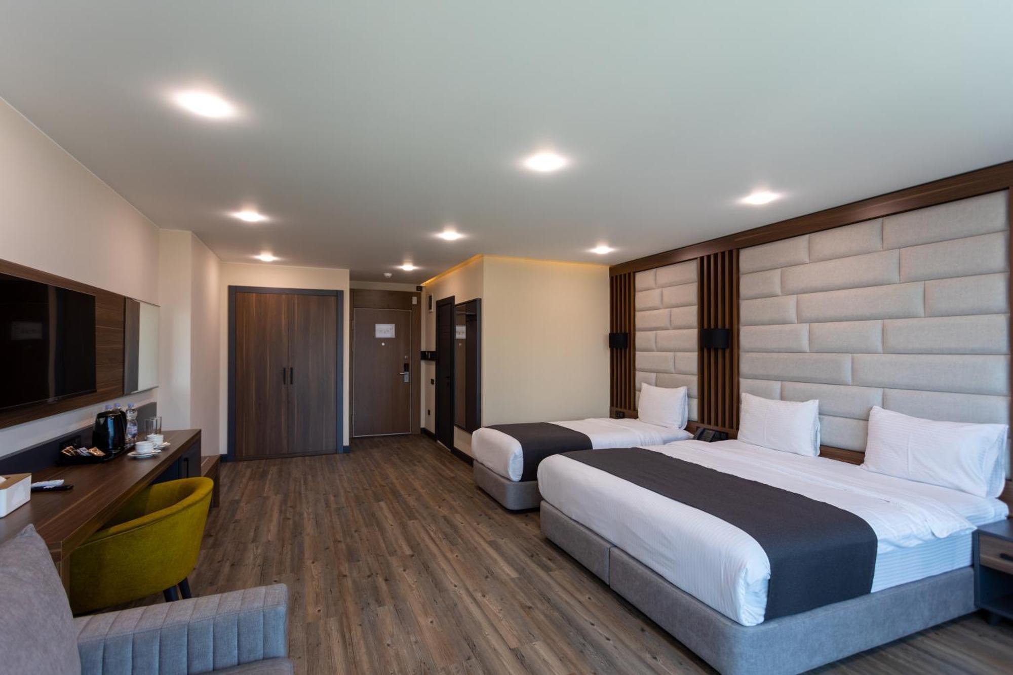 Отель Batumi View Luxury Экстерьер фото