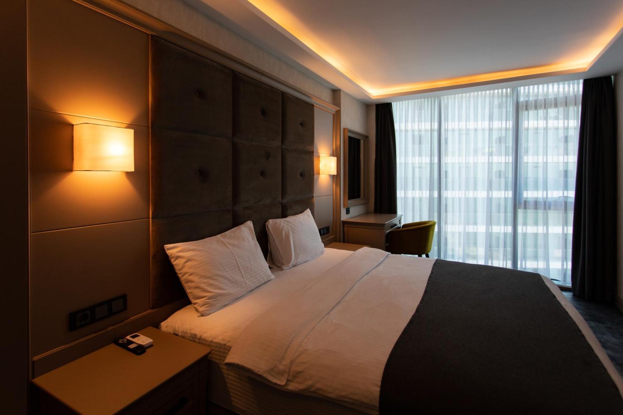 Отель Batumi View Luxury Экстерьер фото